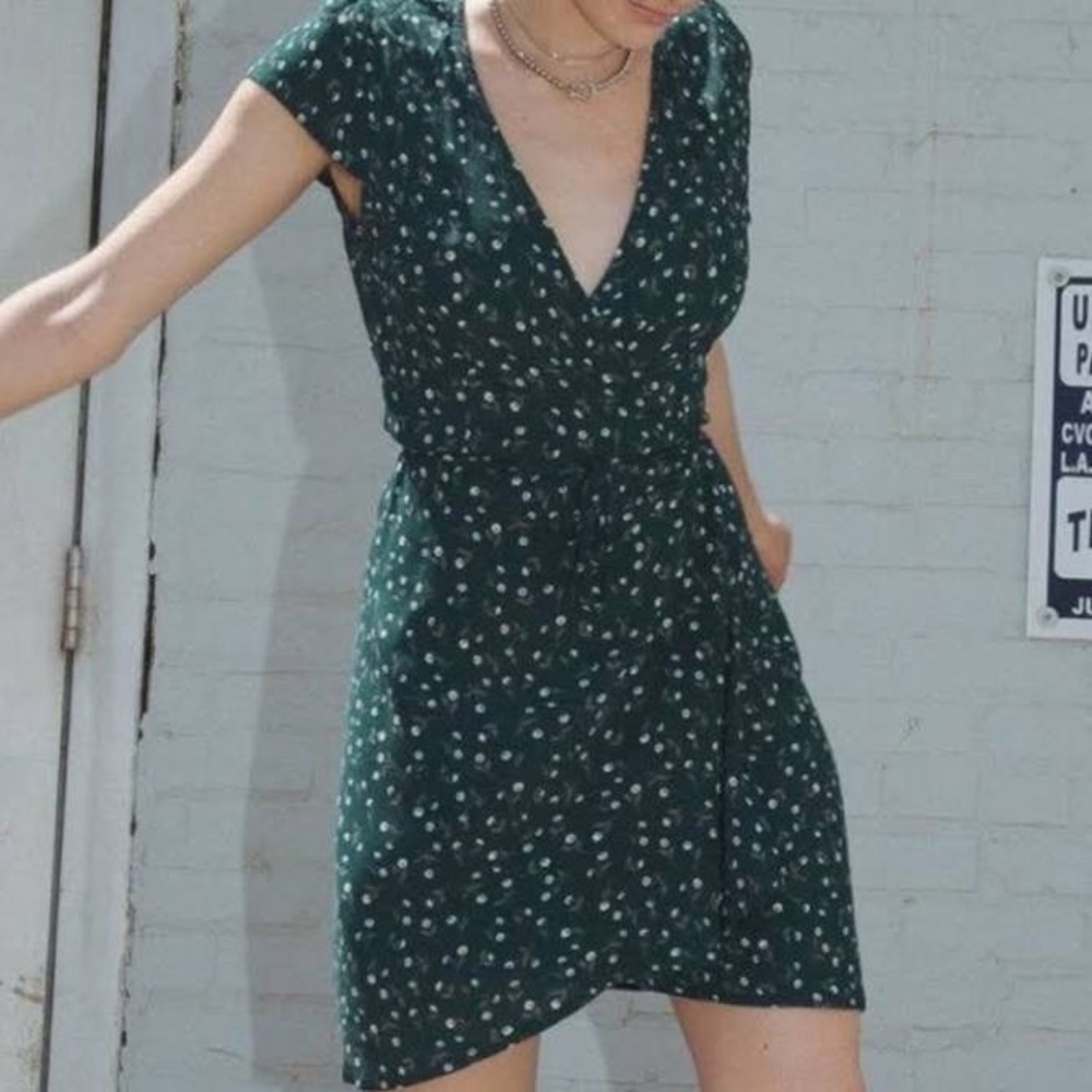 brandy melville green floral robbie dress
